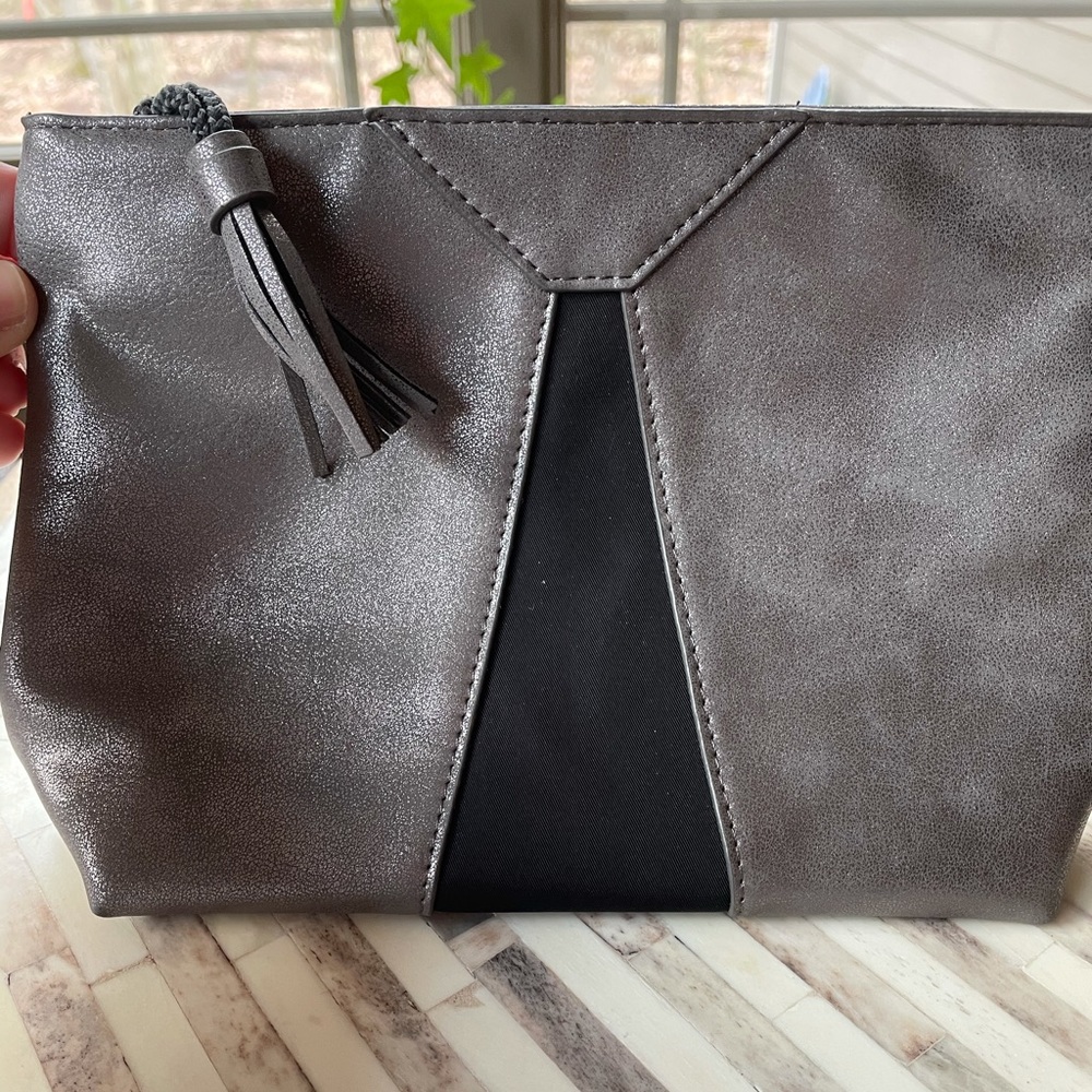 Stella & Dot clutch